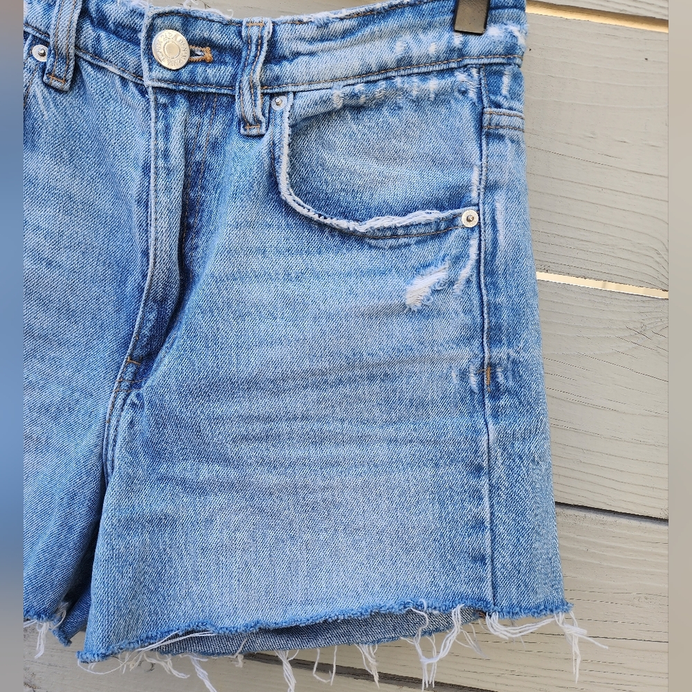 Zara High Rise Cutoff Shorts - Picture 4 of 6